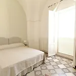 Slow Lecce - Old Town Apartment Sit